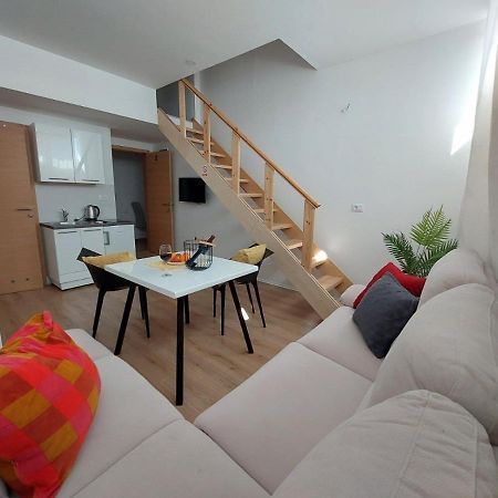 Apartmani Roza PUY Eksteriør bilde