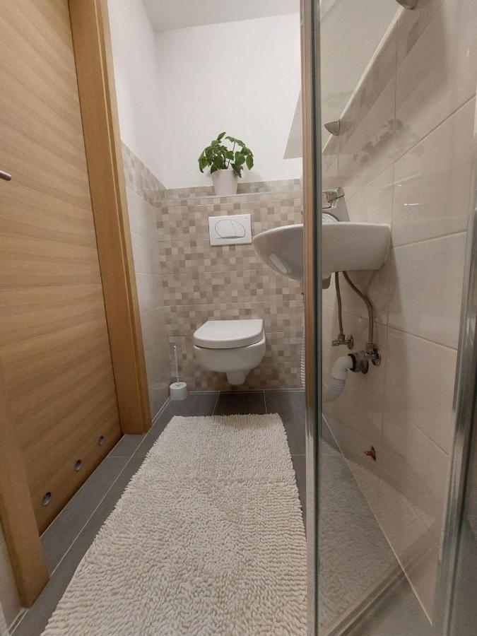 Apartmani Roza PUY Eksteriør bilde