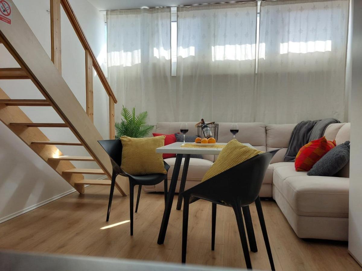 Apartmani Roza PUY Eksteriør bilde